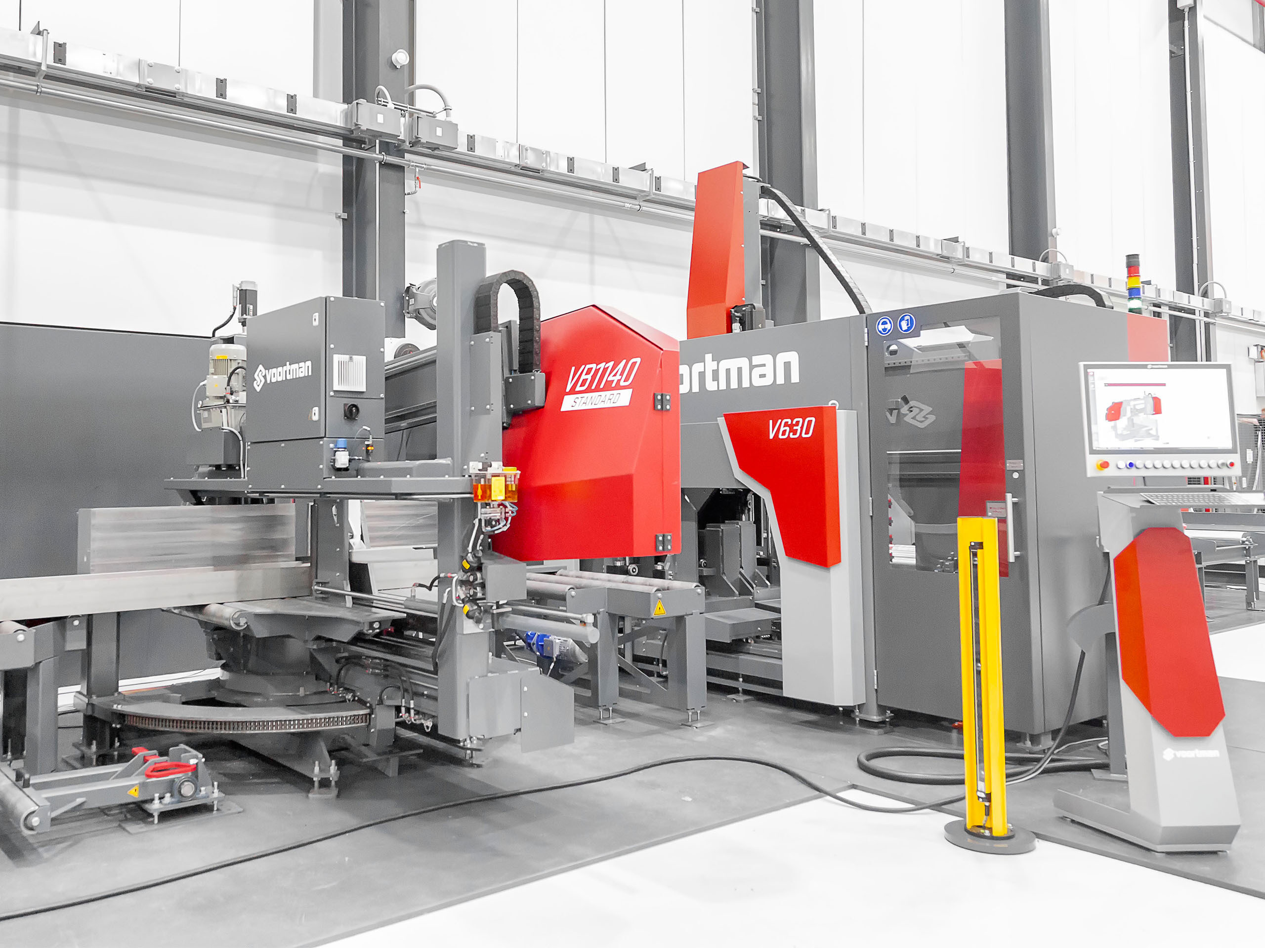 Benefíciese de una línea de producción económica y compacta que incluye un sistema de perforación Voortman V630 o V631.